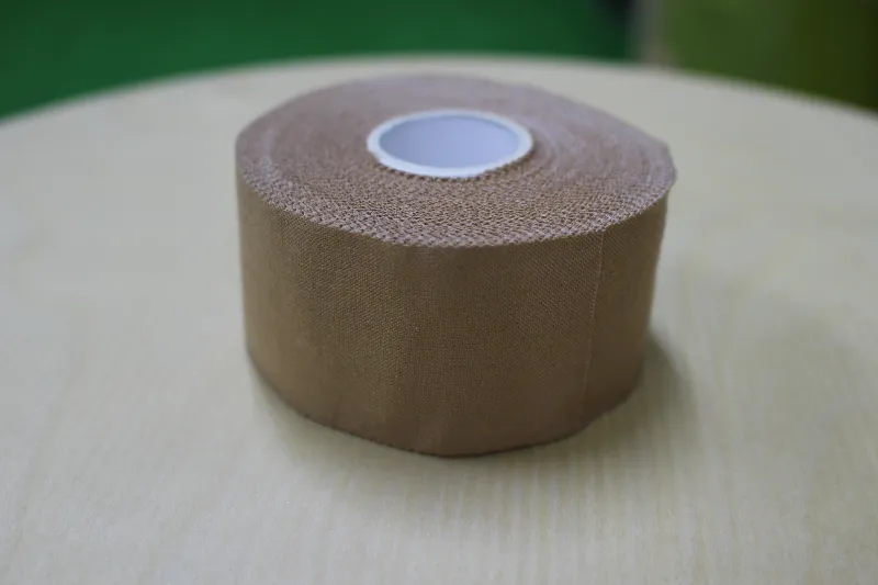 大府市のARK接骨院で使用するシンスプリント用ロイコテープのテーピング